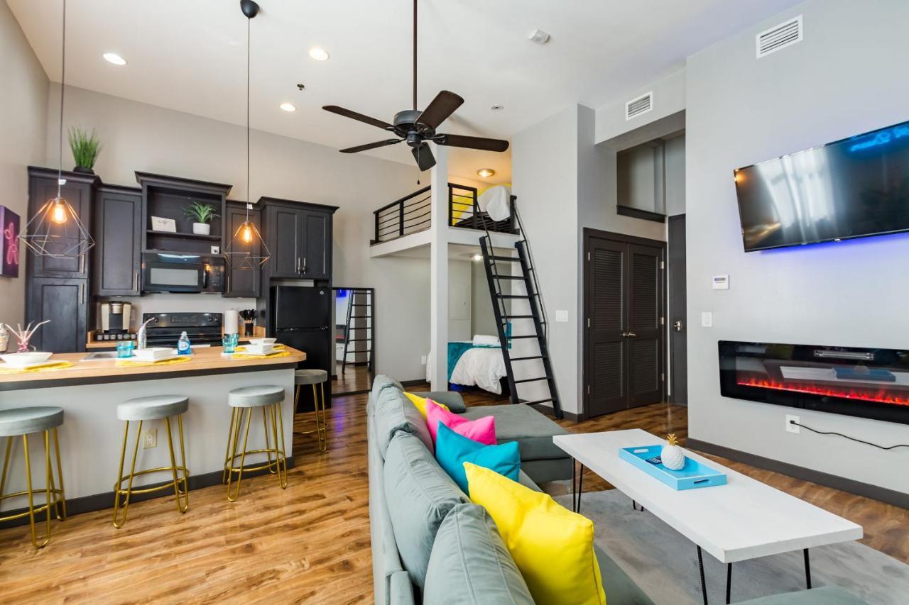 Old West Studio Lofts West Тампа Экстерьер фото