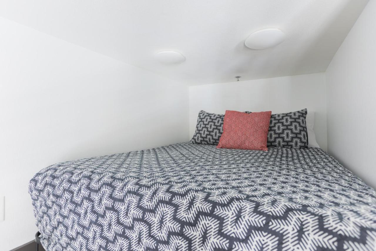 Old West Studio Lofts West Тампа Экстерьер фото