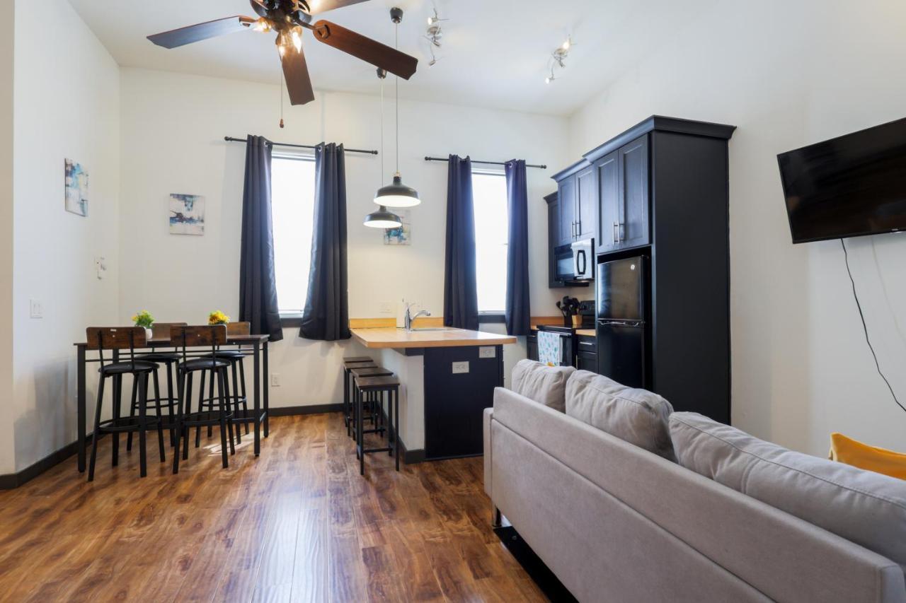 Old West Studio Lofts West Тампа Экстерьер фото