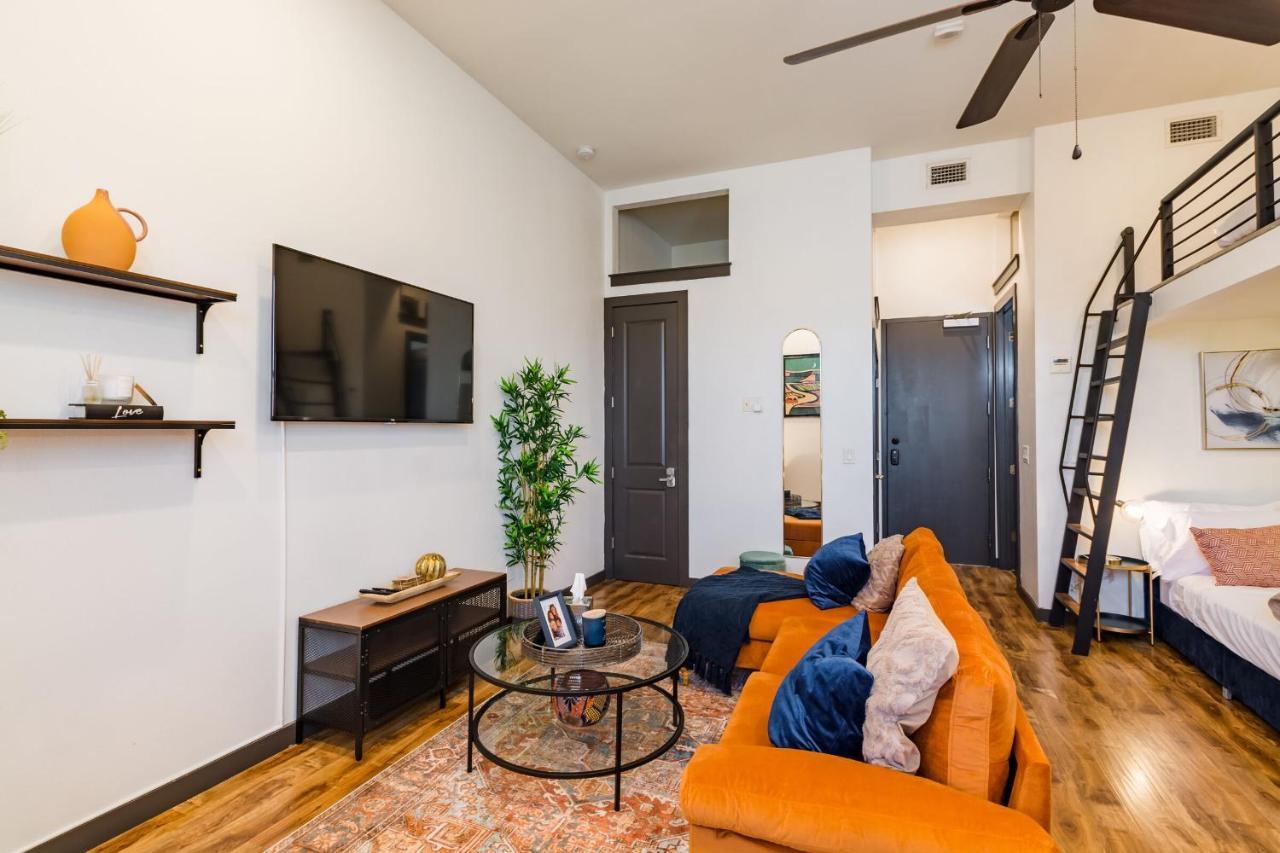 Old West Studio Lofts West Тампа Экстерьер фото