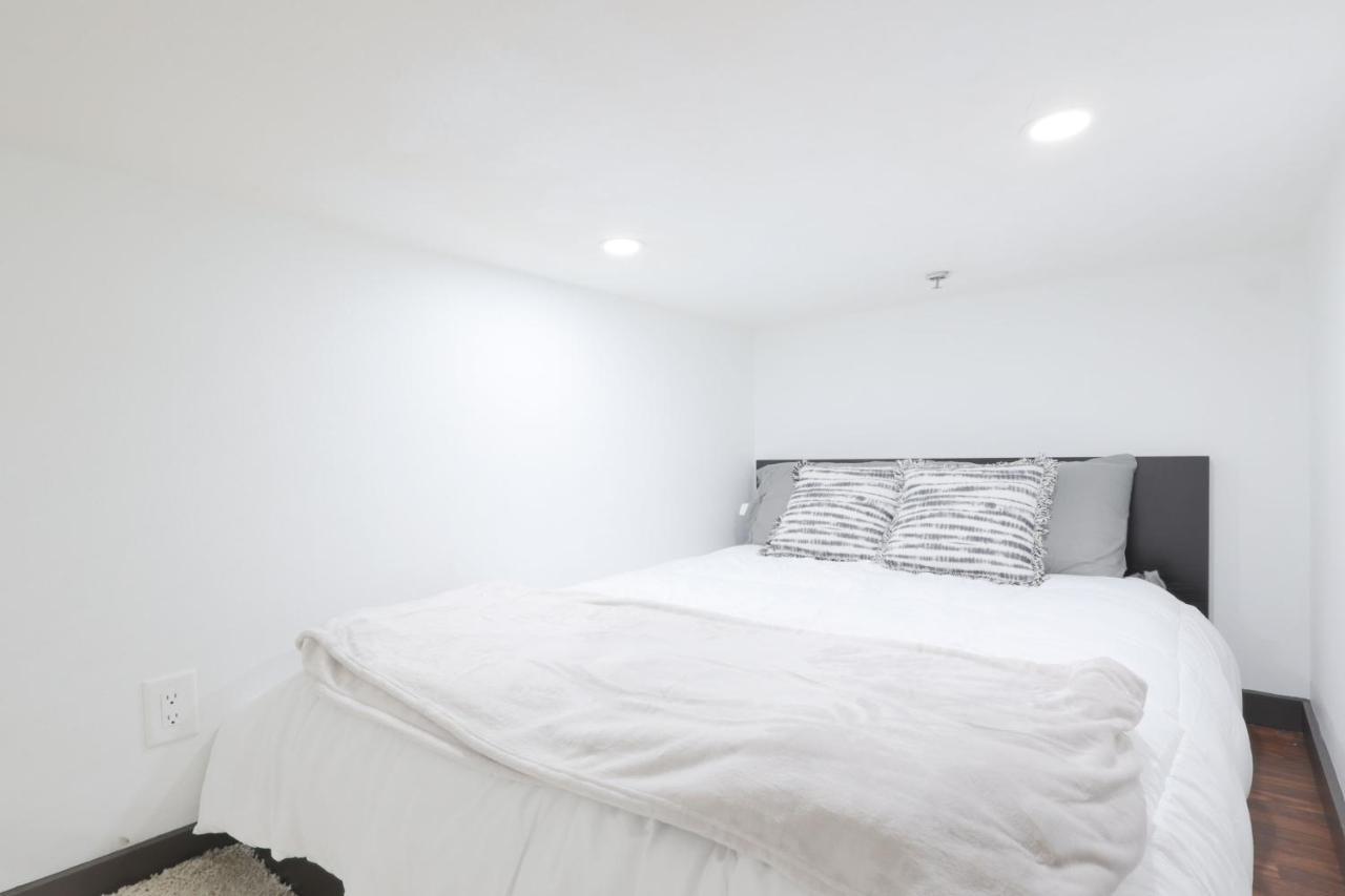 Old West Studio Lofts West Тампа Экстерьер фото